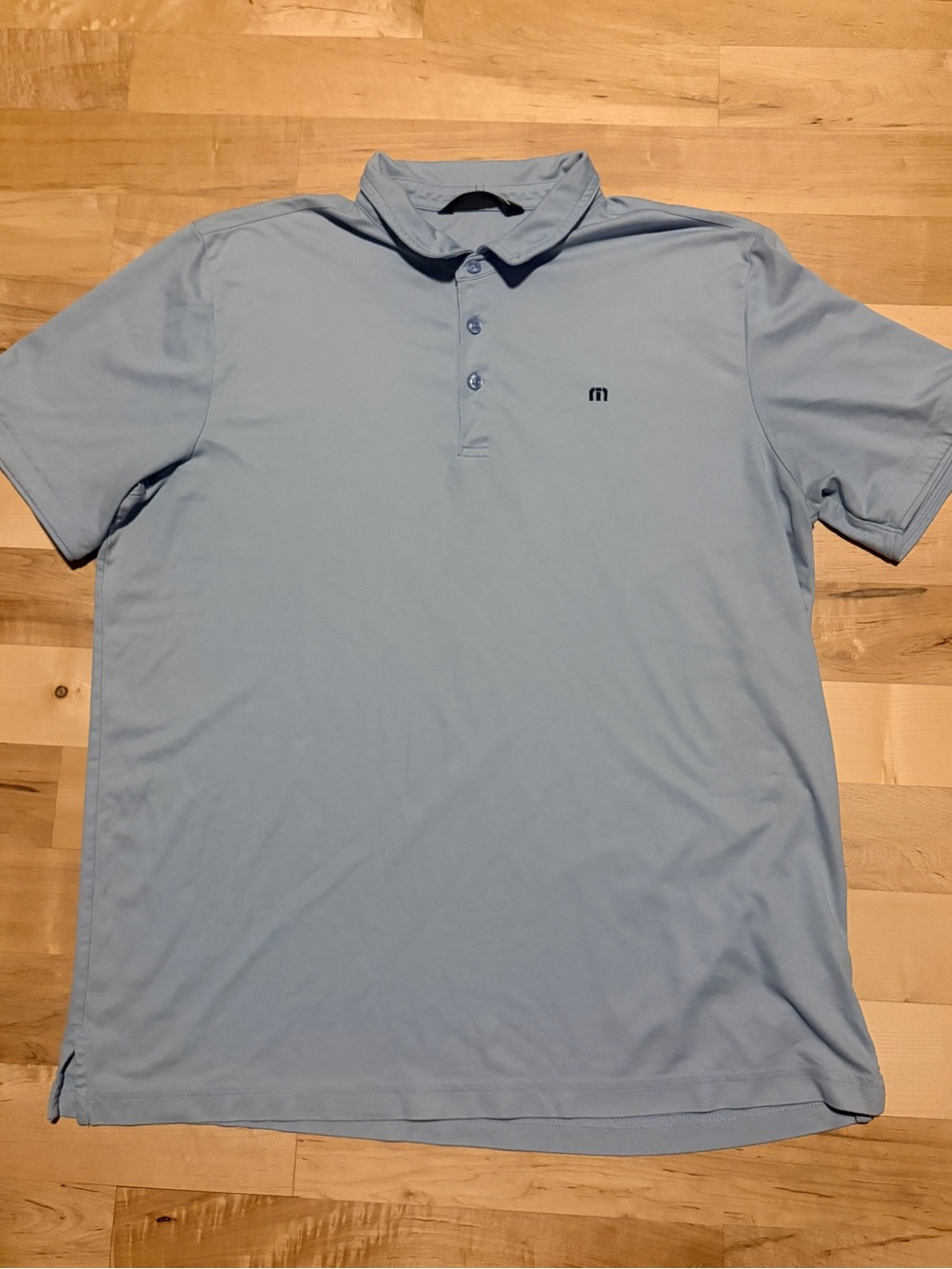 Travis Mathew Men Light Blue Polo Golf Shirt Sleeve Shirt Size XL